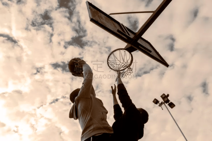 [图]奥古斯托补时破门 青岛海牛主场平山东泰山